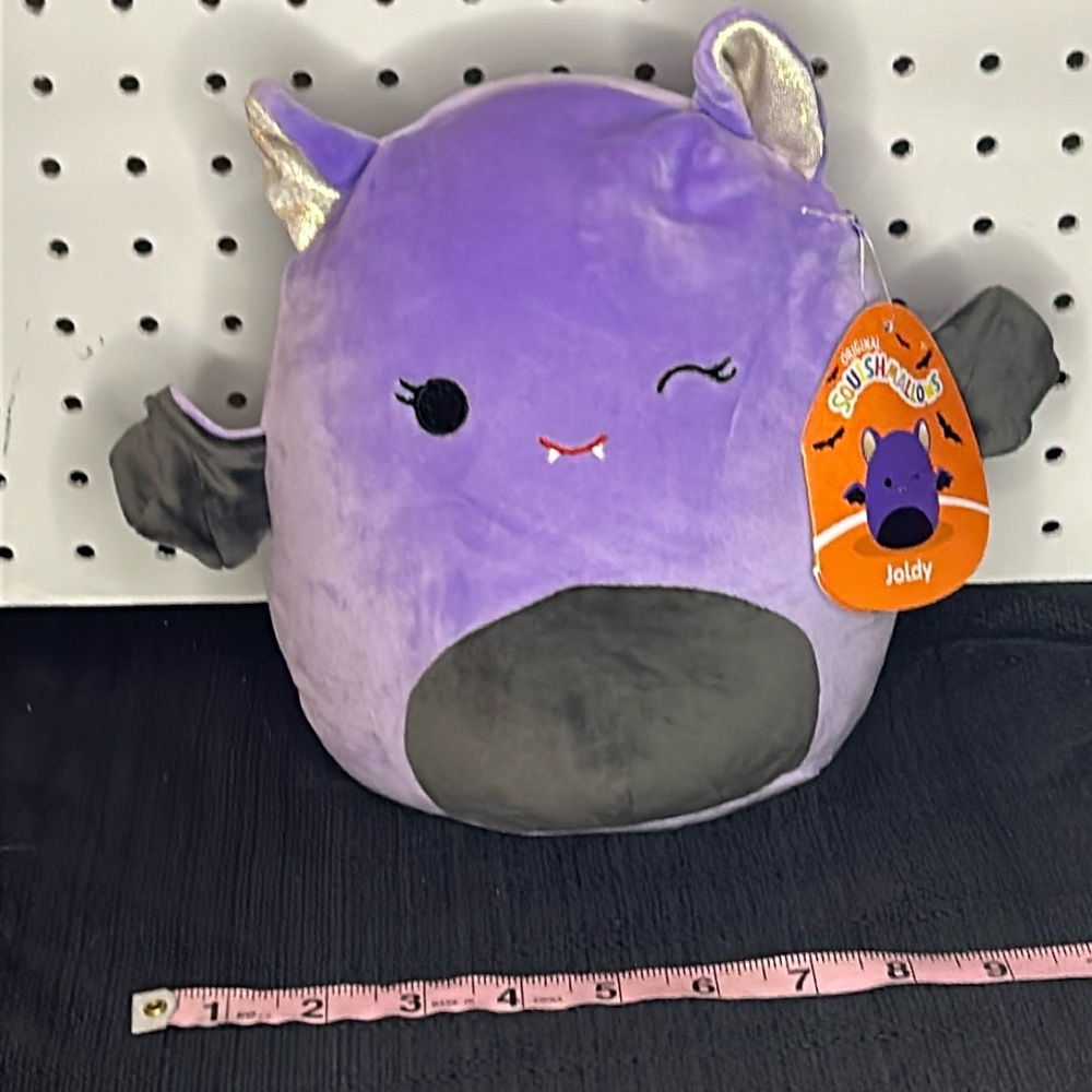 NWT SQUISHMALLOWS Halloween‎ 2021 #1358 Joldy the Winking Purple Bat S8